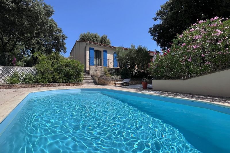 photo 0 Owner direct vacation rental Uzs maison Languedoc-Roussillon Gard