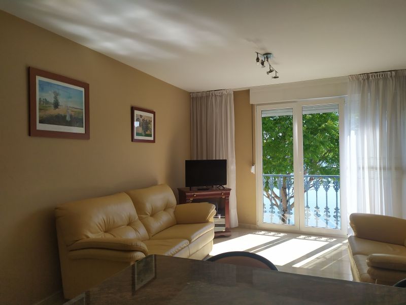 photo 1 Owner direct vacation rental Cambados appartement Galicia Pontevedra (province of) Sitting room
