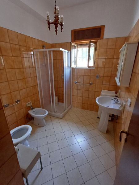 photo 12 Owner direct vacation rental San Pietro in Bevagna appartement   bathroom 1