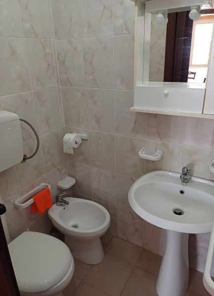 photo 13 Owner direct vacation rental San Pietro in Bevagna appartement   bathroom 2