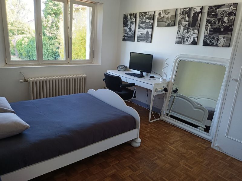 photo 20 Owner direct vacation rental Conflans Sainte Honorine gite Ile-de-France Yvelines bedroom 2