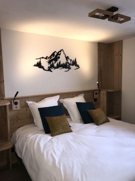photo 4 Owner direct vacation rental Praz de Lys Sommand chalet Rhone-Alps Haute-Savoie bedroom 1