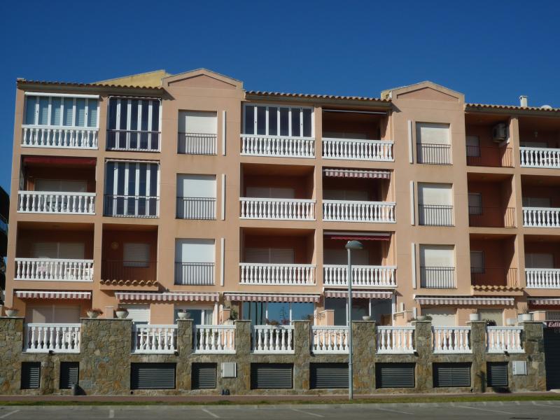 photo 17 Owner direct vacation rental Empuriabrava appartement Catalonia Girona (province of) Outside view