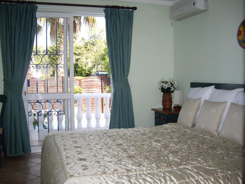 photo 4 Owner direct vacation rental Albufeira villa Algarve  bedroom