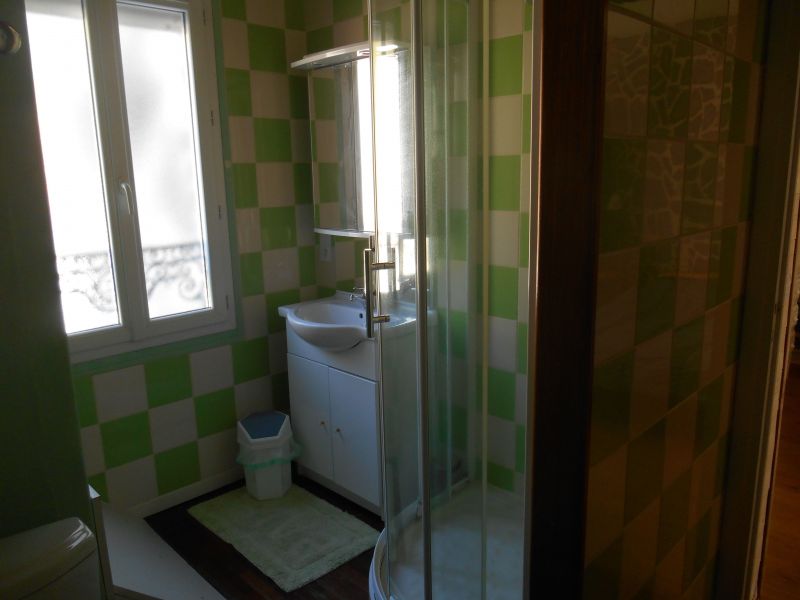 photo 12 Owner direct vacation rental Le Mont Dore appartement Auvergne Puy-de-Dme bathroom