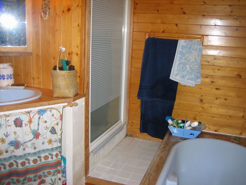 photo 10 Owner direct vacation rental Sainte Marie de R maison Poitou-Charentes Charente-Maritime bathroom 1