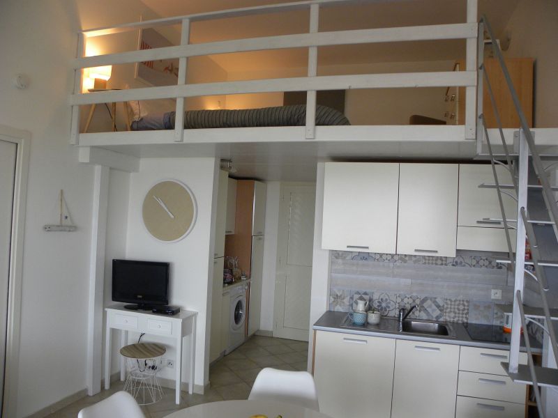 photo 19 Owner direct vacation rental Lumio appartement Corsica Corsica Kitchenette