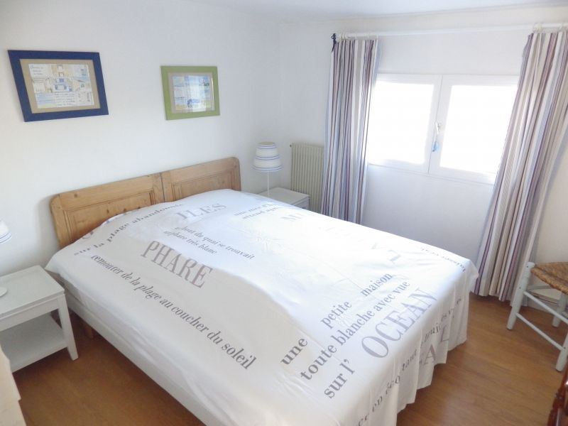 photo 10 Owner direct vacation rental Le Crotoy maison Picardy Somme bedroom 1