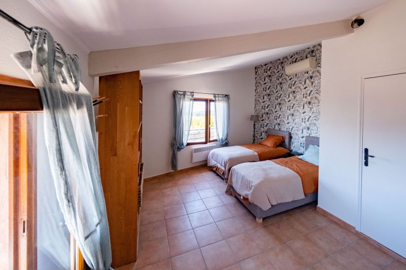 photo 13 Owner direct vacation rental Bedoin maison Provence-Alpes-Cte d'Azur Vaucluse bedroom 2