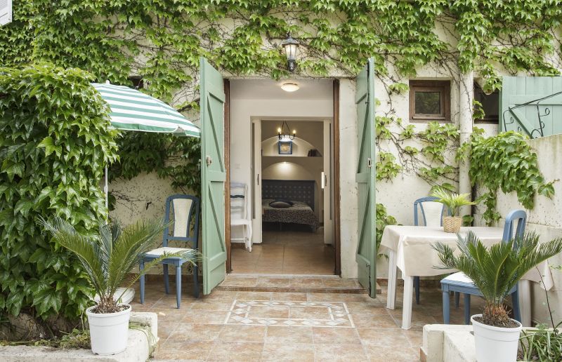photo 0 Owner direct vacation rental Hyres appartement Provence-Alpes-Cte d'Azur Var Terrace