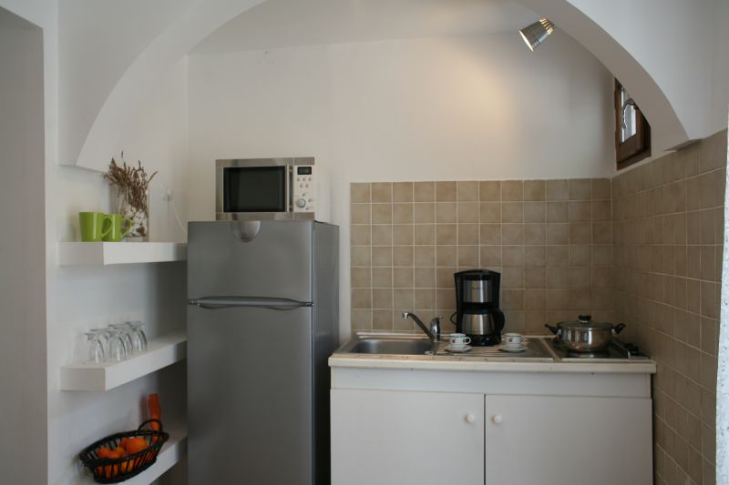 photo 18 Owner direct vacation rental Hyres appartement Provence-Alpes-Cte d'Azur Var Kitchenette