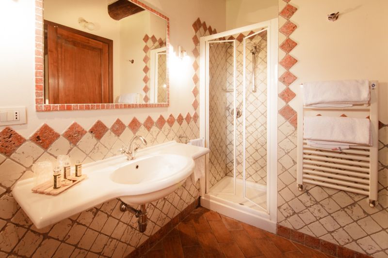 photo 11 Owner direct vacation rental Castiglione della Pescaia appartement Tuscany Grosseto Province bathroom