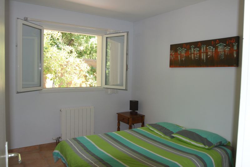 photo 25 Owner direct vacation rental Andernos les Bains villa Aquitaine Gironde bedroom 4