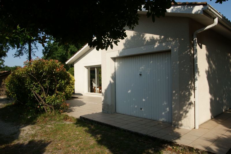 photo 3 Owner direct vacation rental Andernos les Bains villa Aquitaine Gironde Terrace 1