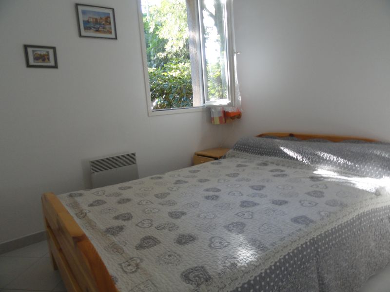 photo 4 Owner direct vacation rental Cavalire appartement Provence-Alpes-Cte d'Azur Var bedroom