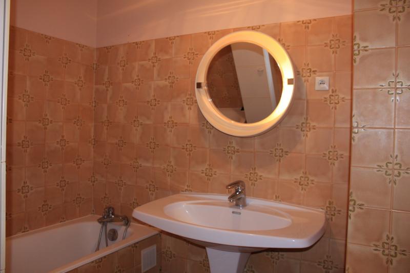 photo 10 Owner direct vacation rental Cabourg appartement Basse-Normandie Calvados bathroom