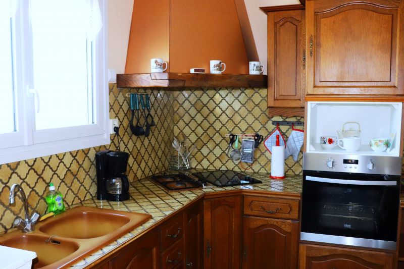 photo 6 Owner direct vacation rental Audierne maison Brittany Finistre Sep. kitchen