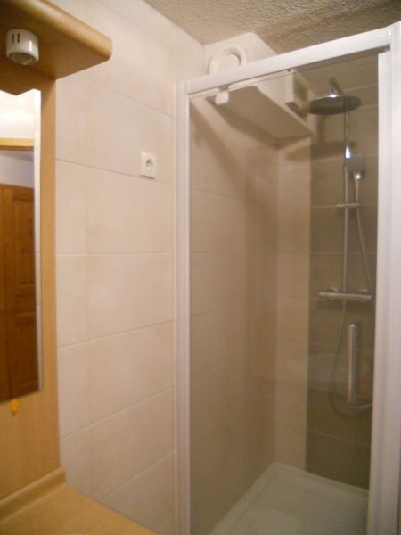 photo 7 Owner direct vacation rental Les 2 Alpes appartement Rhone-Alps Isre bathroom