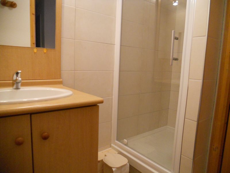 photo 10 Owner direct vacation rental Les 2 Alpes appartement Rhone-Alps Isre bathroom