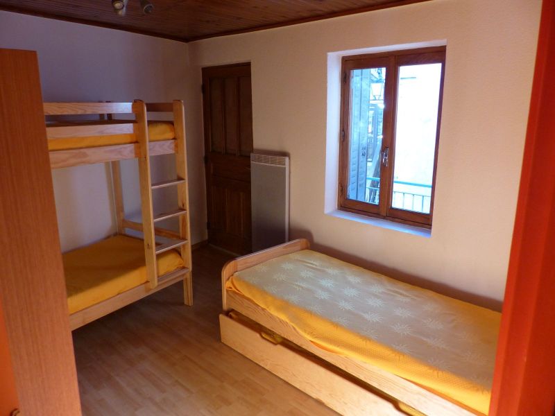 photo 7 Owner direct vacation rental Les Karellis maison Rhone-Alps Savoie bedroom 1