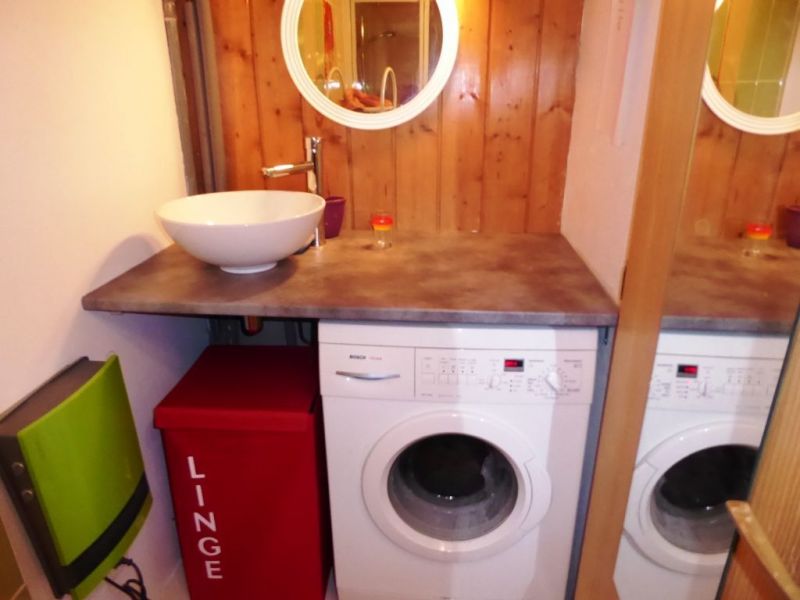 photo 20 Owner direct vacation rental Thonon Les Bains chalet Rhone-Alps Haute-Savoie Washing facilities