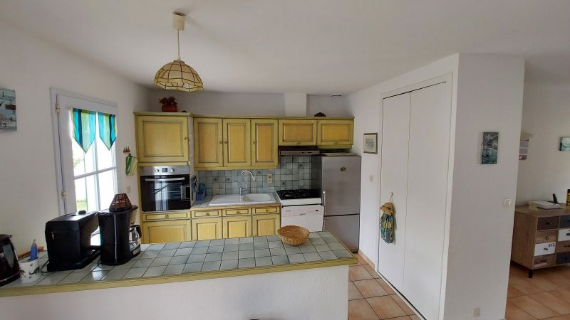 photo 6 Owner direct vacation rental Le Bois-Plage-en-Ré maison Poitou-Charentes Charente-Maritime Open-plan kitchen