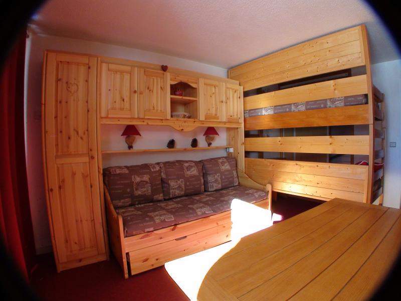 photo 1 Owner direct vacation rental Les Menuires studio Rhone-Alps Savoie Extra sleeping accommodation 1