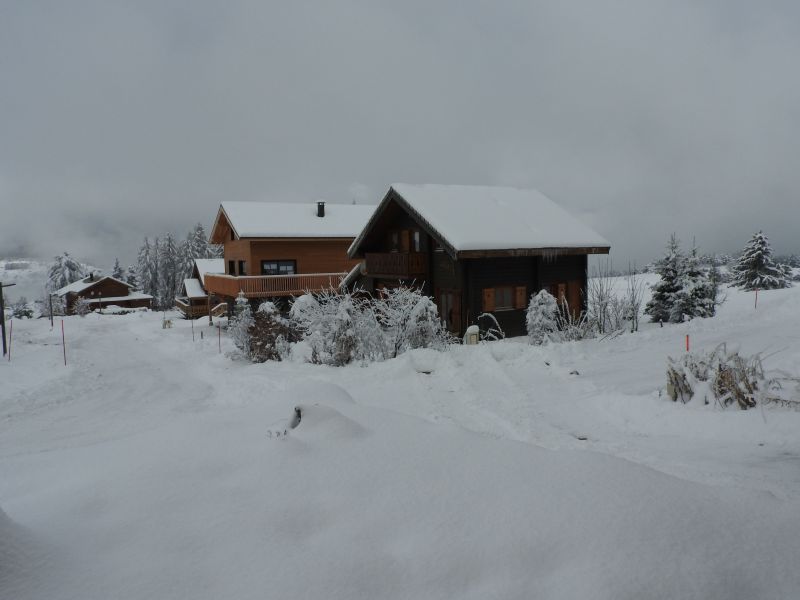 photo 16 Owner direct vacation rental La joue du Loup chalet Provence-Alpes-Cte d'Azur Hautes-Alpes Outside view