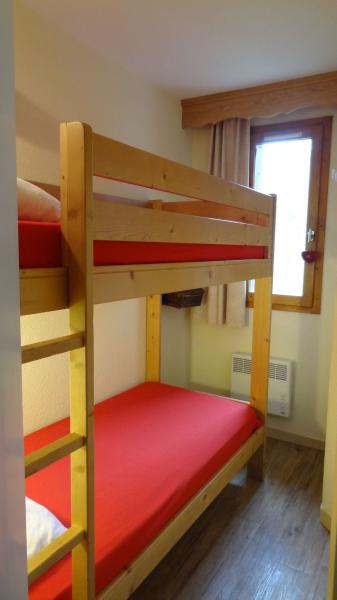 photo 9 Owner direct vacation rental Mribel appartement Rhone-Alps Savoie bedroom 2