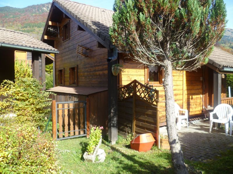 photo 13 Owner direct vacation rental Samons chalet Rhone-Alps Haute-Savoie Garden