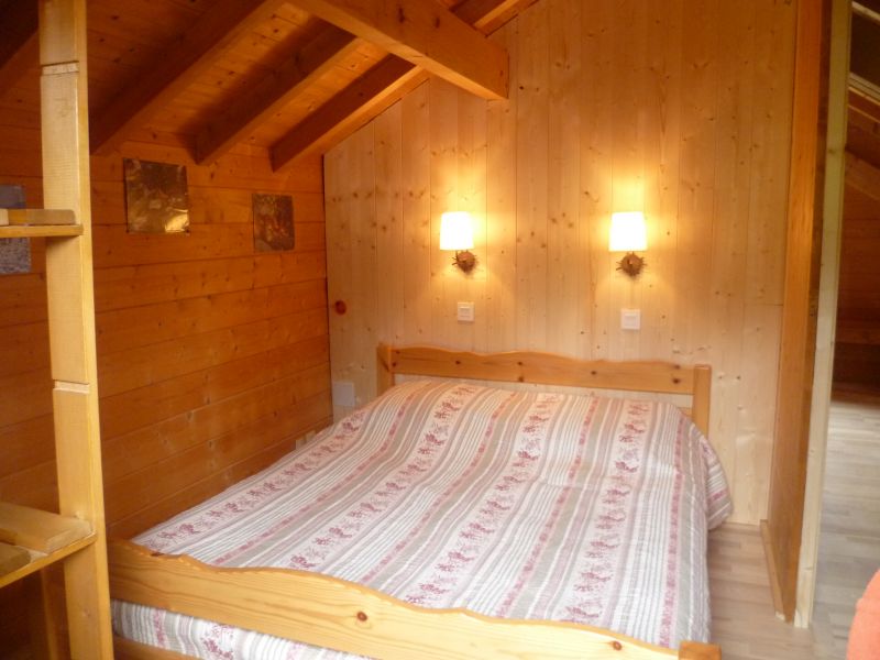 photo 7 Owner direct vacation rental Samons chalet Rhone-Alps Haute-Savoie bedroom 1
