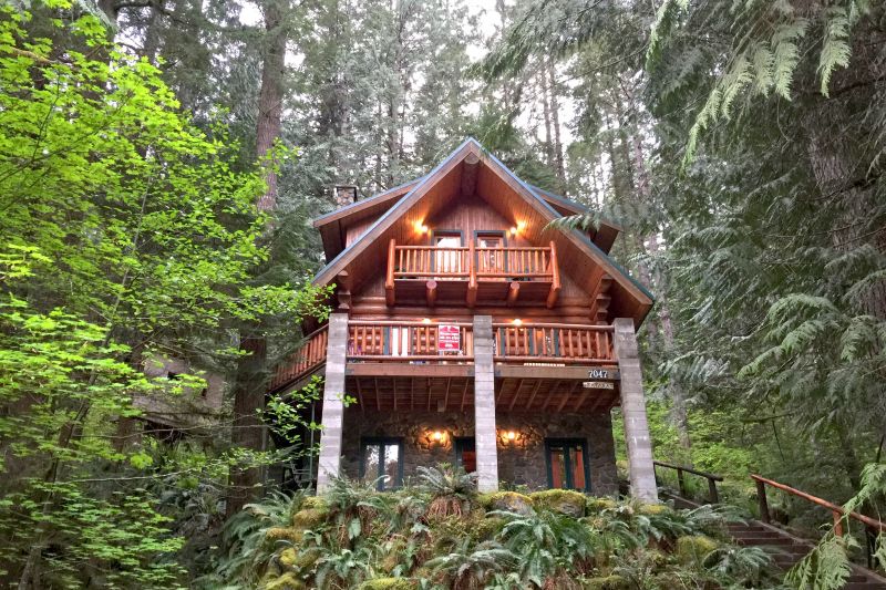 photo 0 Owner direct vacation rental Mt Baker chalet Washington Cascade Mountains Outside view