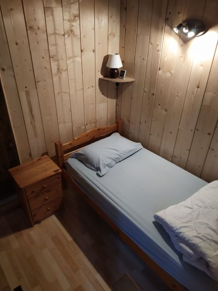 photo 10 Owner direct vacation rental Les Contamines Montjoie chalet Rhone-Alps Haute-Savoie bedroom 4