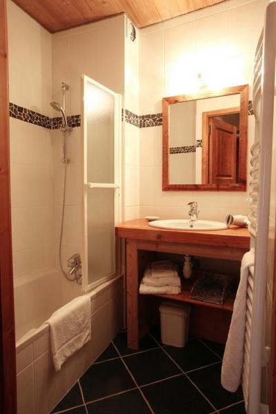 photo 9 Owner direct vacation rental Valloire appartement Rhone-Alps Savoie bathroom 1