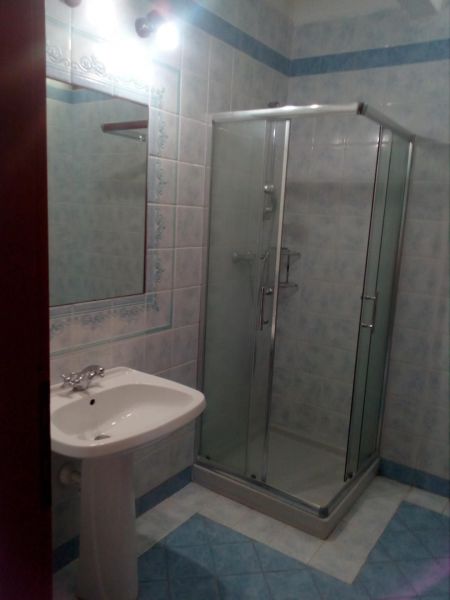 photo 10 Owner direct vacation rental Dolcedo appartement Liguria Imperia Province bathroom