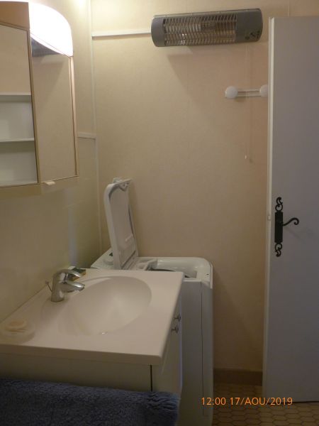 photo 26 Owner direct vacation rental Les Orres appartement Provence-Alpes-Cte d'Azur Hautes-Alpes Washing facilities