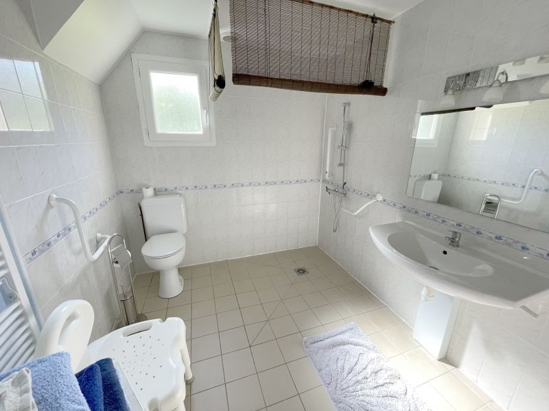 photo 10 Owner direct vacation rental Etretat gite Normandy (Haute-Normandie) Seine-Maritime bathroom 1
