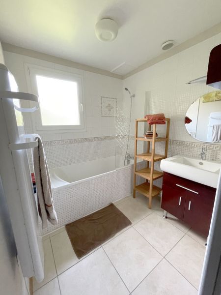 photo 11 Owner direct vacation rental Etretat gite Normandy (Haute-Normandie) Seine-Maritime bathroom 3