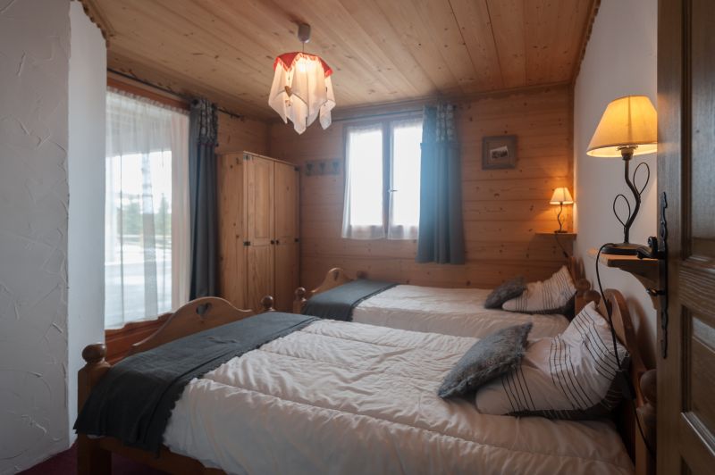 photo 13 Owner direct vacation rental Les Menuires appartement Rhone-Alps Savoie bedroom 4