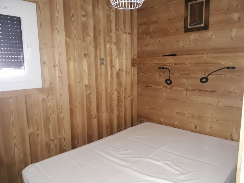 photo 7 Owner direct vacation rental Alpe d'Huez appartement Rhone-Alps Isre bedroom 2