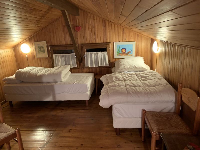 photo 10 Owner direct vacation rental Praz de Lys Sommand chalet Rhone-Alps Haute-Savoie bedroom 2