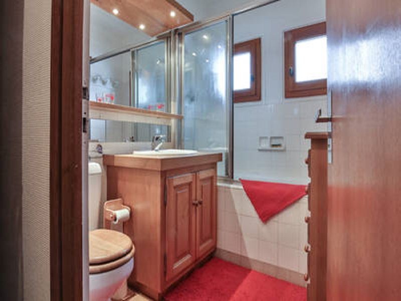 photo 9 Owner direct vacation rental Les Contamines Montjoie chalet Rhone-Alps Haute-Savoie bathroom