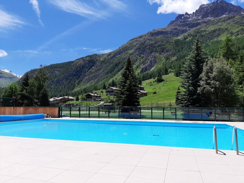 photo 12 Owner direct vacation rental Val d'Isre studio Rhone-Alps Savoie Swimming pool