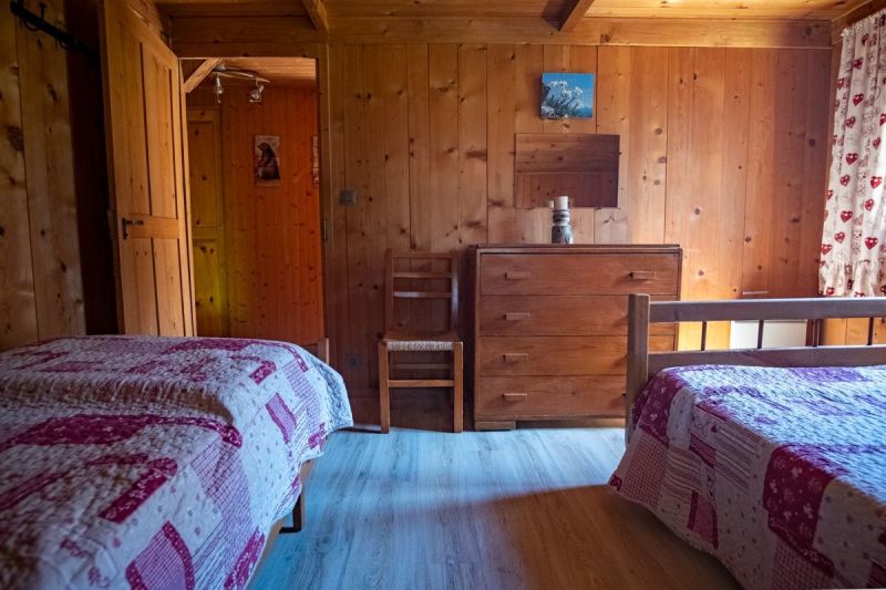 photo 10 Owner direct vacation rental Les Contamines Montjoie chalet Rhone-Alps Haute-Savoie bedroom 2