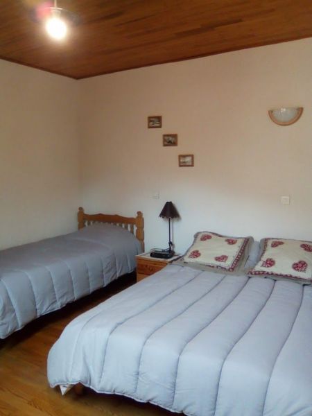 photo 11 Owner direct vacation rental Bourg saint Maurice appartement Rhone-Alps Savoie bedroom 2