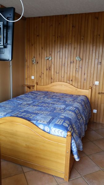 photo 10 Owner direct vacation rental Orcires Merlette appartement Provence-Alpes-Cte d'Azur Hautes-Alpes bedroom 1