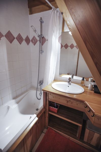 photo 20 Owner direct vacation rental Serre Chevalier chalet Provence-Alpes-Cte d'Azur Hautes-Alpes bathroom 4