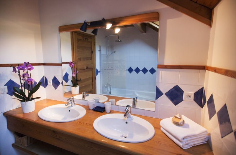 photo 16 Owner direct vacation rental Serre Chevalier chalet Provence-Alpes-Cte d'Azur Hautes-Alpes bathroom 3