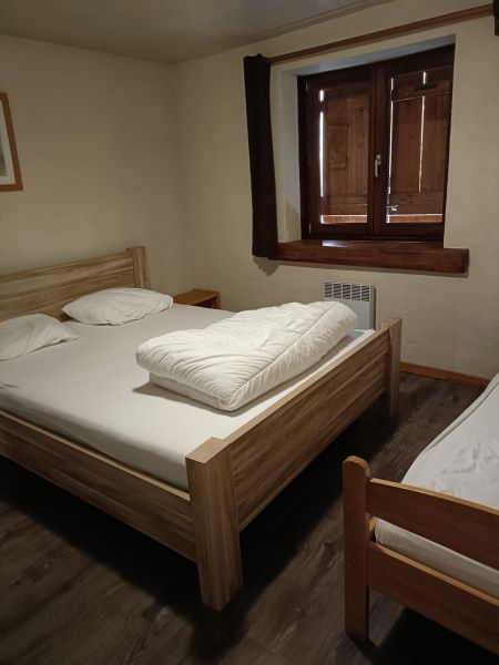 photo 9 Owner direct vacation rental Tignes chalet Rhone-Alps Savoie bedroom 3