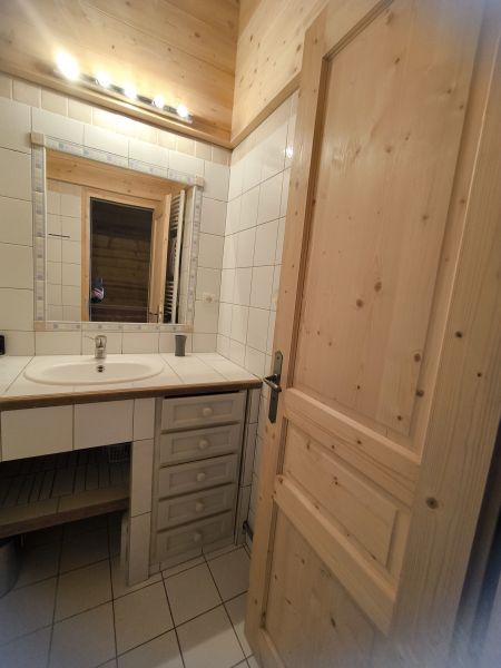 photo 15 Owner direct vacation rental Tignes appartement Rhone-Alps Savoie bathroom